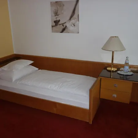 Zima Hotel